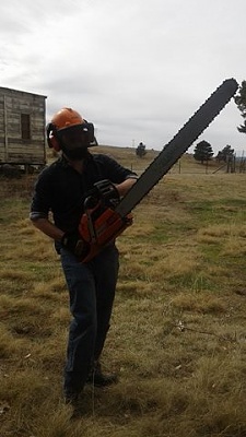 Click image for larger version. 

Name:	Bigchainsaw.jpg 
Views:	121 
Size:	25.7 KB 
ID:	13776